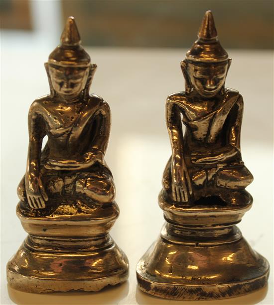 Two buddhas(-)